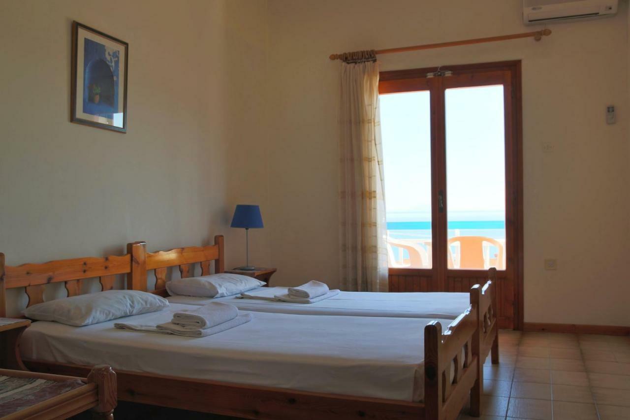 Seaview Self Catering Apartment - Helen No 1 Xiropigado Dış mekan fotoğraf