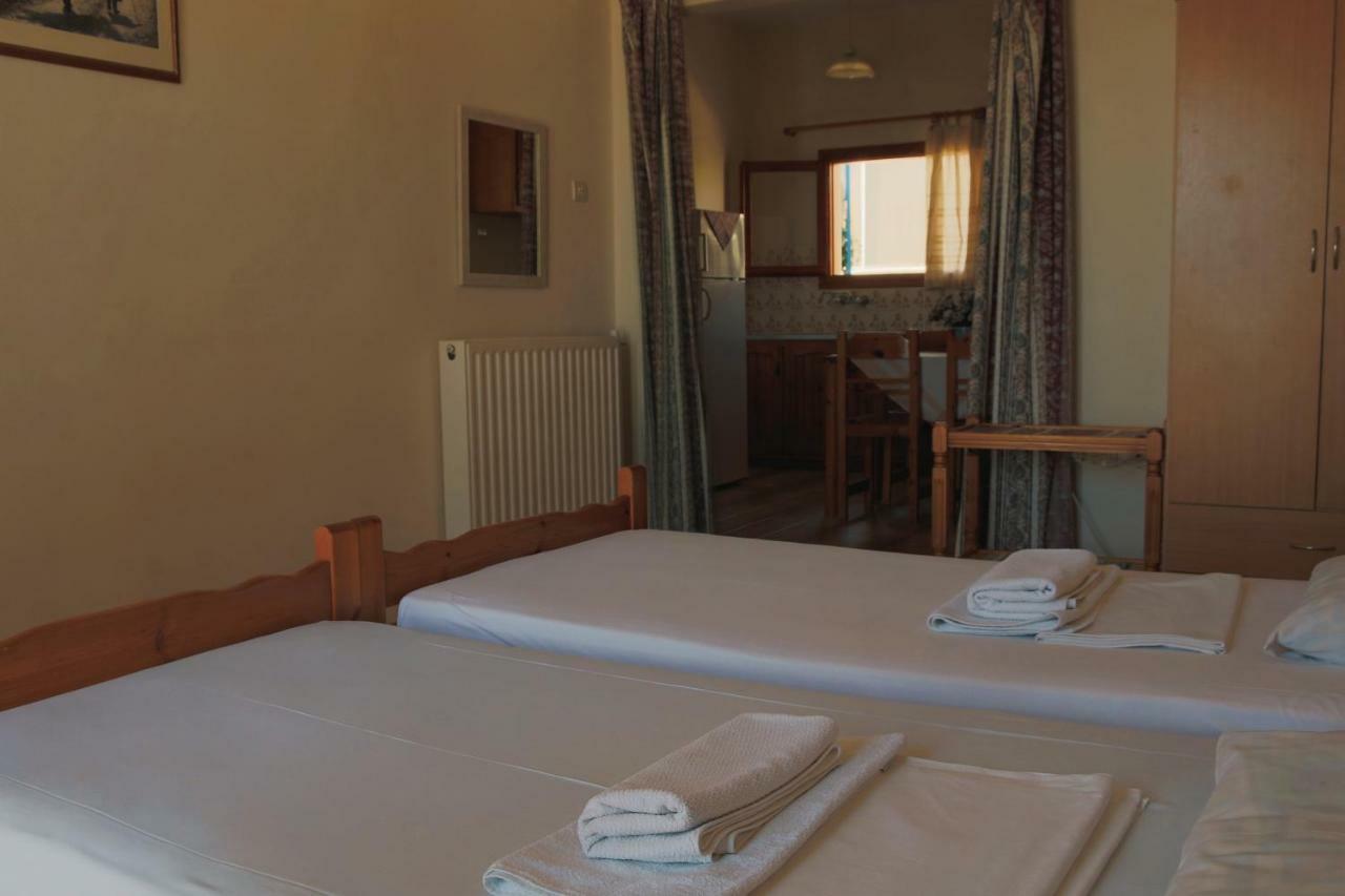 Seaview Self Catering Apartment - Helen No 1 Xiropigado Dış mekan fotoğraf
